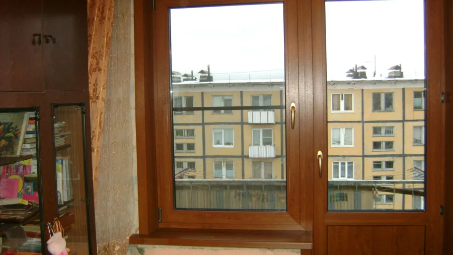 Цветные пластиковые окна